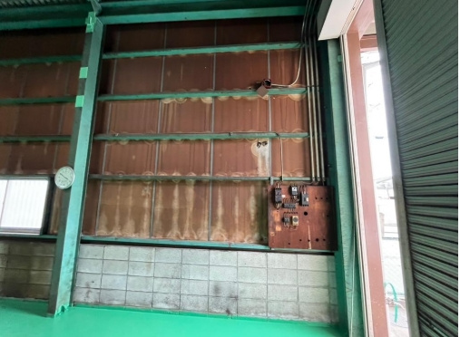 ＫＨＣ倉庫の内装