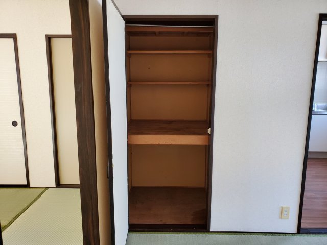 アネックス宝塚の収納