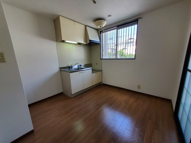 アネックス宝塚の居間・リビング