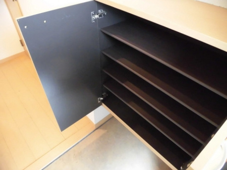 マリーモナリエの玄関|収納もある玄関です