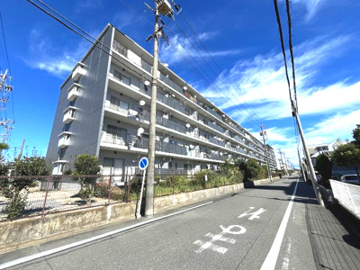 【外観】 | パロスみよし町 | 外観　ご都合のよろしい日時に現地をご案内させて頂きます！是非、お問い合わせお待ちしております!!