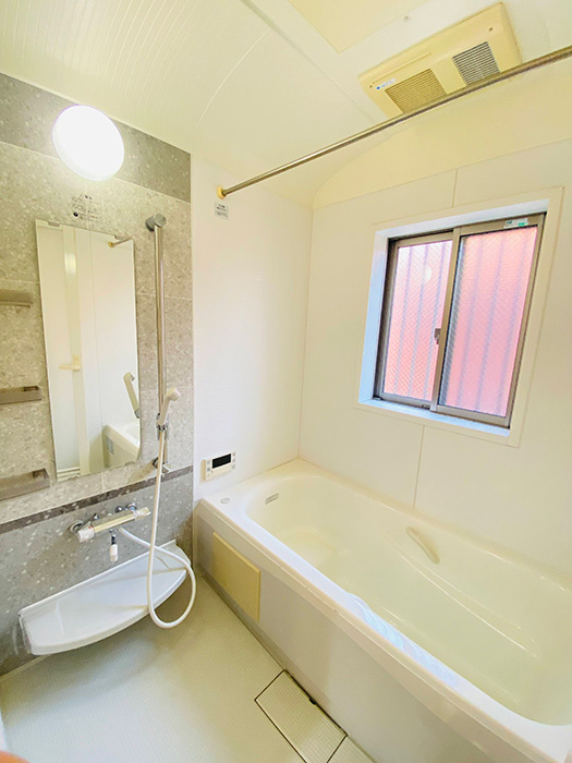 【仲介手数料無料／名古屋市西区】名古屋市西区清里町　中古戸建の浴室