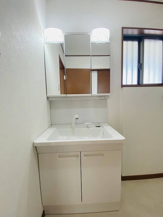 【仲介手数料無料／名古屋市西区】名古屋市西区清里町　中古戸建の独立洗面台