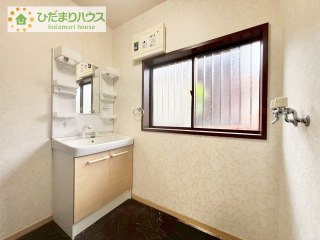 【独立洗面台】 | 常総市水海道森下町　中古戸建 | シンプルで使い勝手の良い独立洗面台！