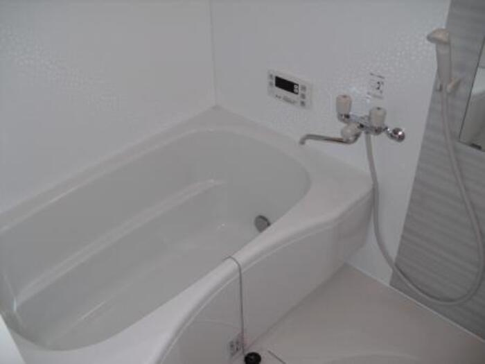 ルヴニールの浴室