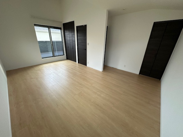 【洋室】 | プルメリア永楽荘3丁目Ⅱ　2号地 | 約5.8帖・約6.1帖の洋室2室は将来、間仕切りができる仕様のため、お子様の成長に合わせて間取りをアレンジ可能！