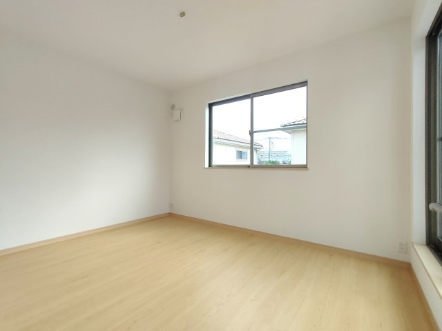 吉川市　美南4丁目　中古戸建の洋室|洋室です