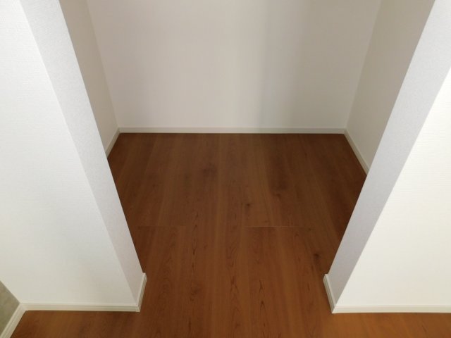 名古屋市瑞穂区萩山町２丁目の新築一戸建の収納|◇ウォークインクローゼット◇　　家族の洋服や季節の荷物など大容量収納できます♪