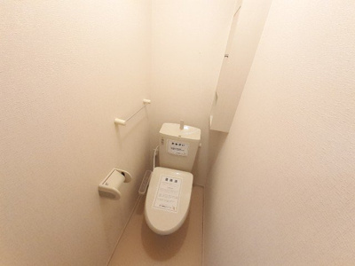 【トイレ】 | エスカーザ | ゆったりとした空間のトイレです