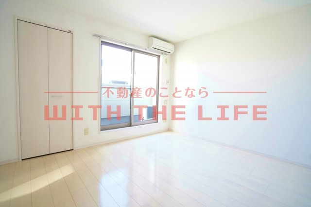 楓【キャッシュバック対象物件】の居間・リビング|おしゃれな居間です