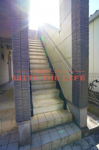 楓【キャッシュバック対象物件】のその他共用部分|落ち着いたエントランスです