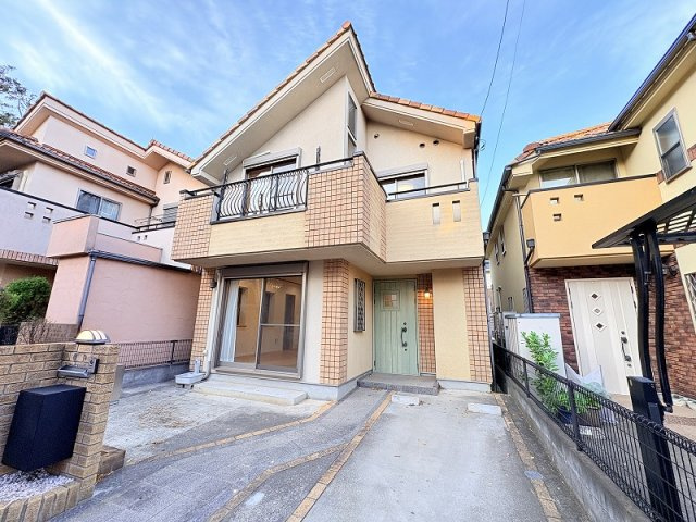 【外観】 | 練馬区西大泉1丁目　中古一戸建住宅　(保谷店) | 2025年10月にリフォームが完了し大変綺麗な室内です。ぜひお問い合わせの上現地をご確認ください。