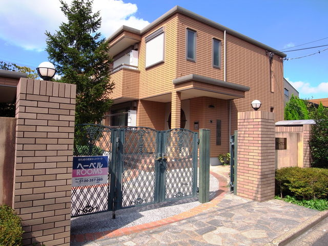 オークヒルＮ棟のエントランス