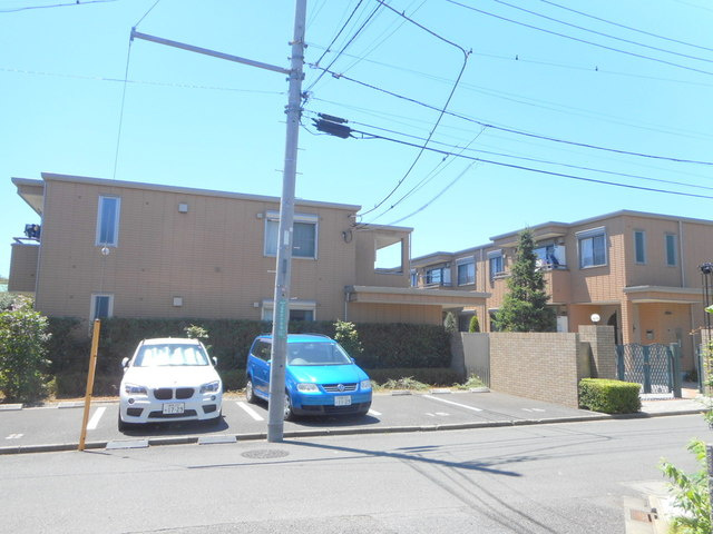 オークヒルＮ棟の駐車場