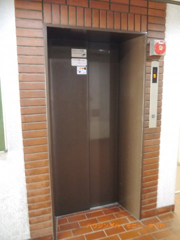 【その他共用部分】 | ワコー高田馬場マンション | 勿論エレベーターが備え付けられています。
