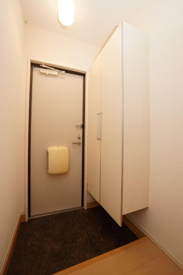 【玄関】 | ビズビー広瀬 B棟