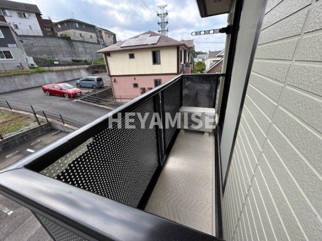 サンスカイ三城B棟のバルコニー