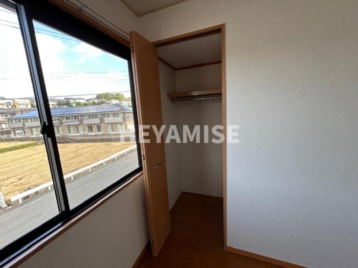 サンスカイ三城B棟の収納