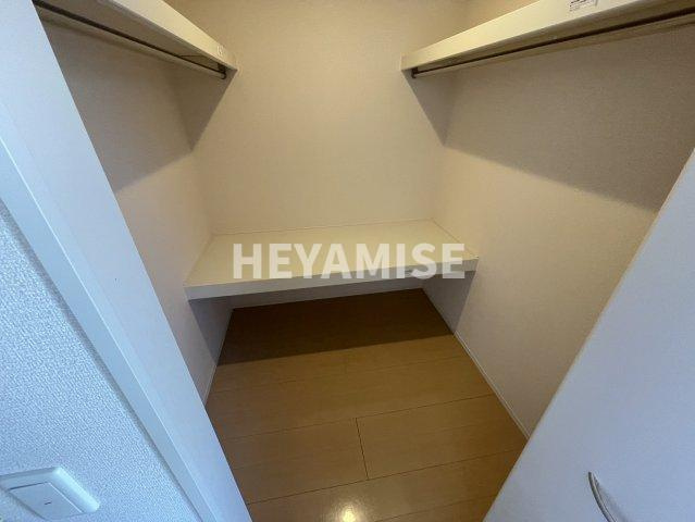 コンフォール桜の収納|※室内画像は別号室のもの(反転タイプ)