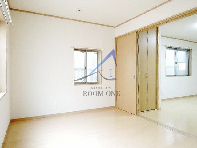 パリヴァールの寝室|寝室です。