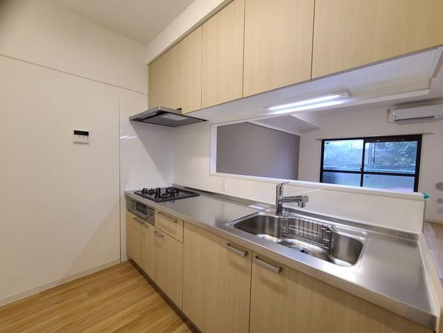 さいたま市南区根岸１丁目の賃貸マンションのキッチン