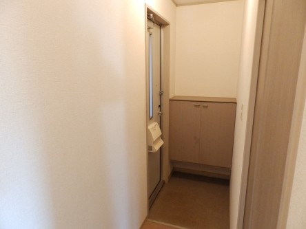 スターライト中央B棟の玄関