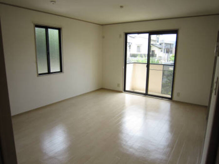 スターライト中央B棟の居間・リビング