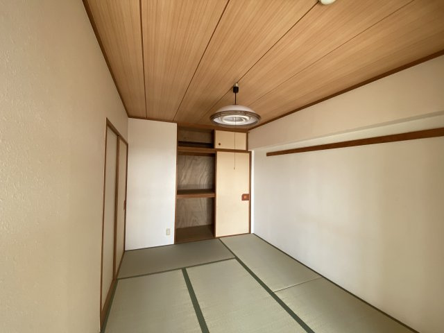 グランコート東金の和室