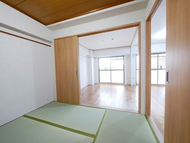 矢埜ハイツの玄関