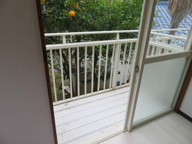 アミー一番館のバルコニー