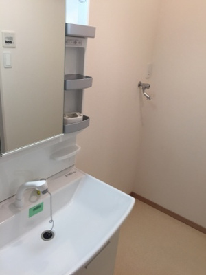 【洗面所】 | famille | 忙しい朝には欠かせない洗面所です