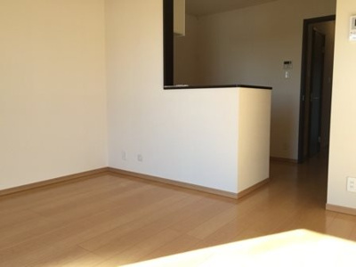 【居間・リビング】 | famille | こちらの居間で趣味の時間をお楽しみください