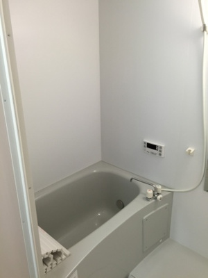 【浴室】 | famille | ゆったり過ごせるお風呂です