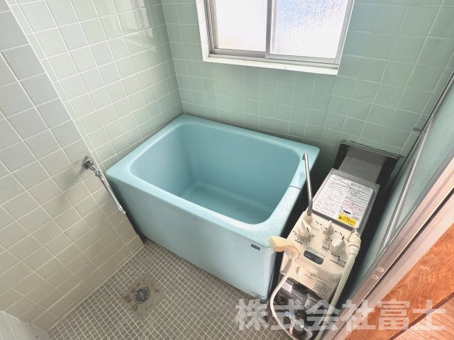 唐津市和多田先石のアパートの浴室