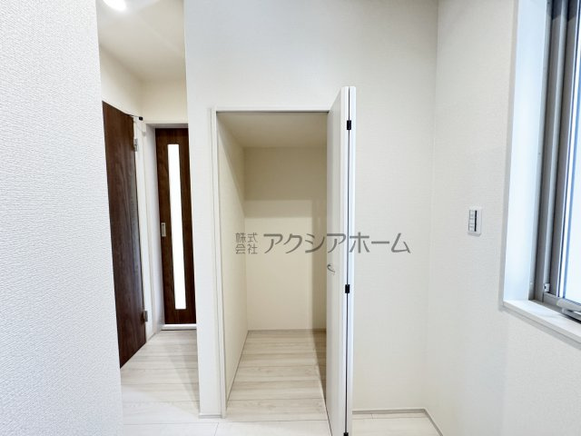所沢市北野南1丁目・全4棟　新築一戸建　4号棟の収納