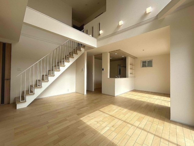 横浜市磯子区杉田8丁目 新築戸建て【仲介手数料無料】カースペース3台のその他