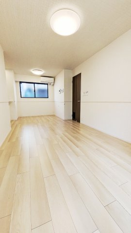 コモレビの居間・リビング