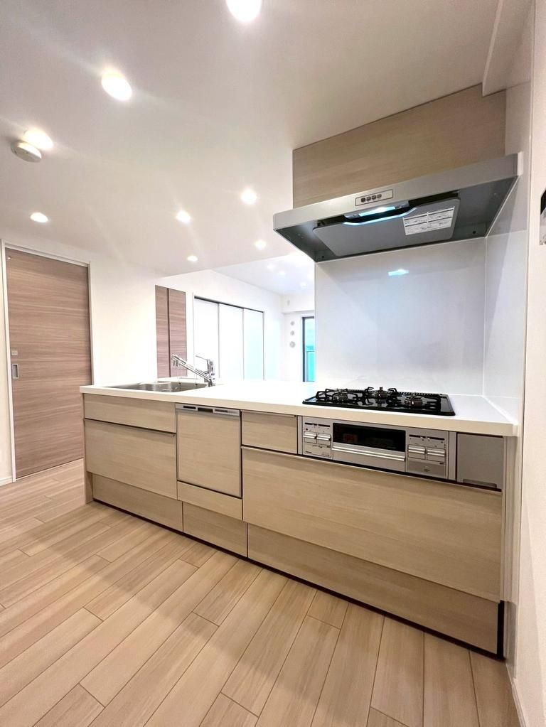 府中市是政４丁目の中古マンションのキッチン