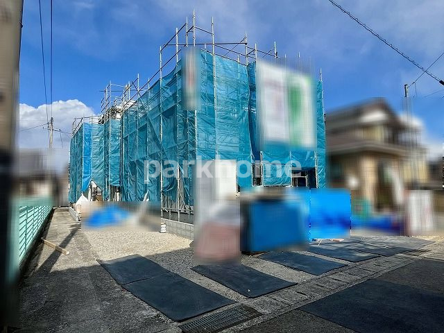 土佐市高岡町甲 -4期2棟2-　新築戸建ての前面道路含む現地写真|2026.1月中旬