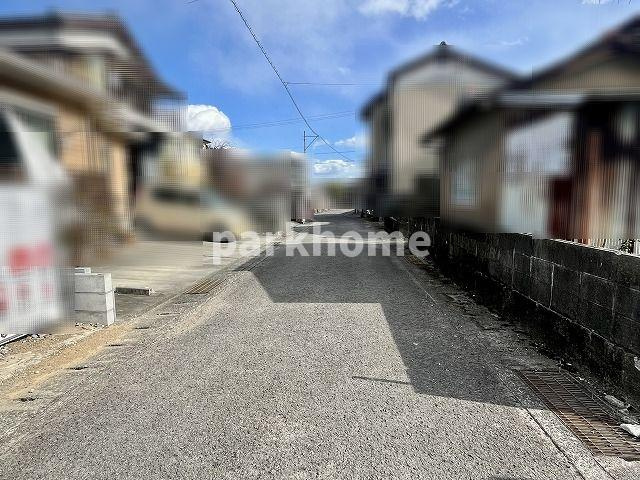 土佐市高岡町甲 -4期2棟2-　新築戸建ての前面道路含む現地写真|2026.1月中旬