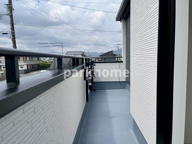 土佐市高岡町甲 -4期2棟2-　新築戸建てのバルコニー