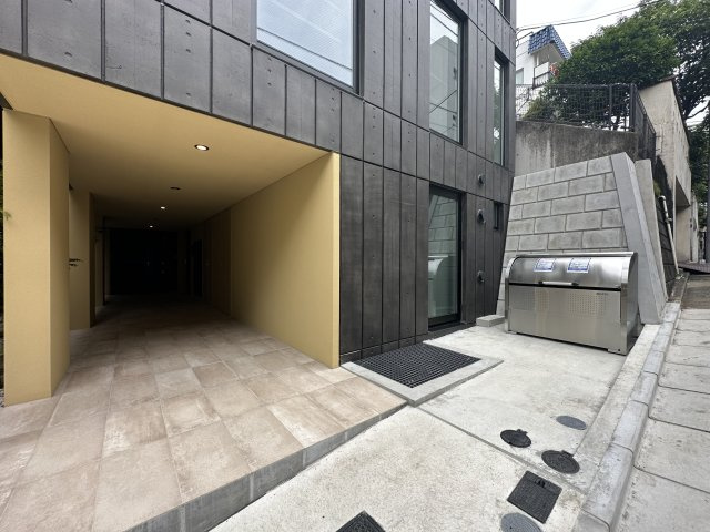 ＧＲＡＮ ＰＡＳＥＯ 島津山Ｅａｓｔのエントランス|清潔なエントランスです