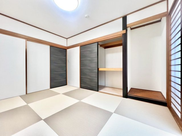 北区豊島3丁目　中古戸建の和室|しっとりと落ち着いた雰囲気の和室です。

現地ご見学希望・資料請求などお気軽にお問い合わせ下さい！
03-5990-5201