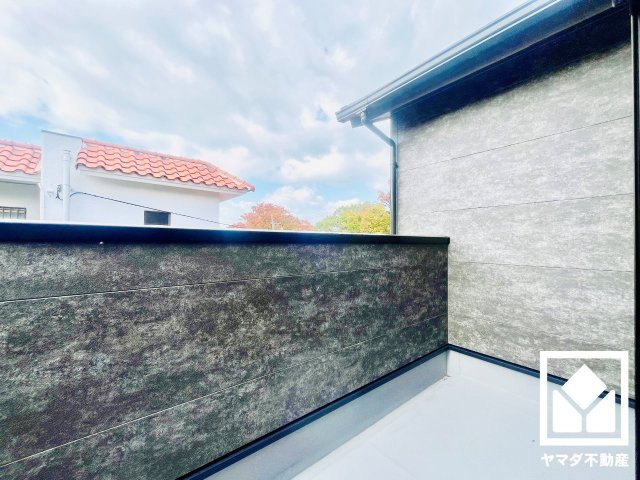 伏見区深草大亀谷八島町のバルコニー