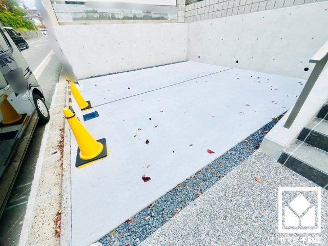 伏見区深草大亀谷八島町の駐車場