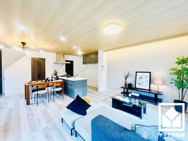 伏見区深草大亀谷八島町の居間・リビング