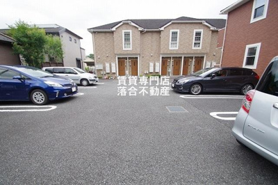 【駐車場】 | ジェミニ | 敷地内駐車場完備