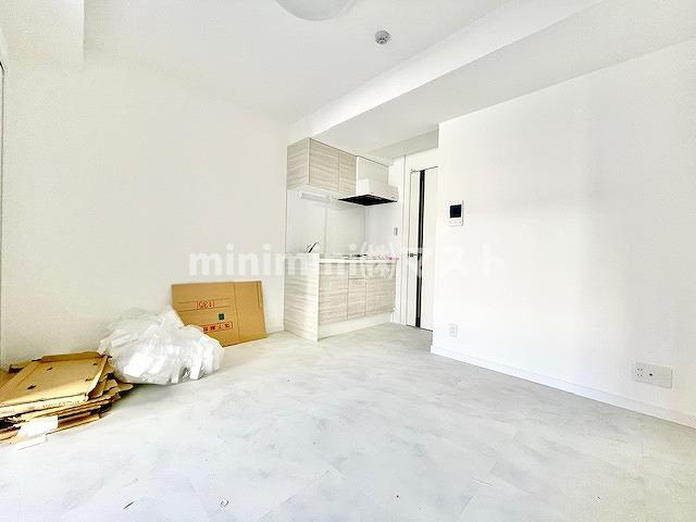 クローバー・レジデンス弁天町の居間・リビング