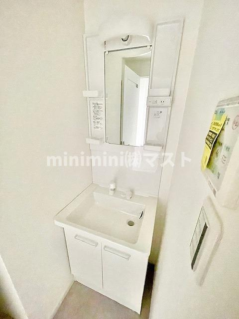 クローバー・レジデンス弁天町の洗面所