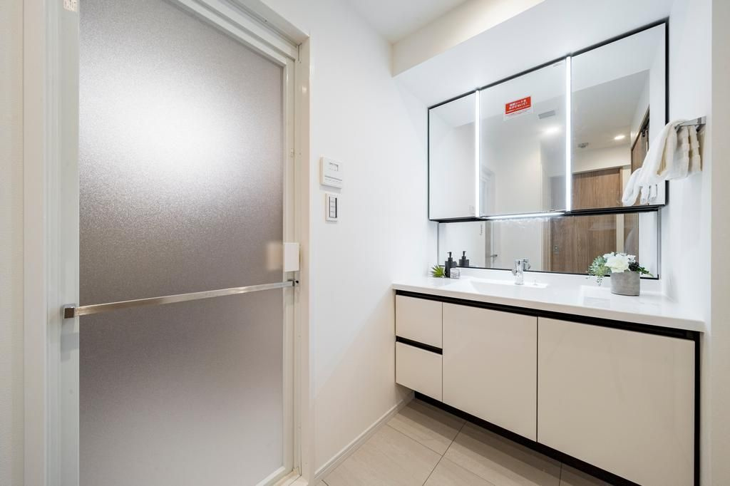 ヴィルヌーブタワー横浜関内の独立洗面台